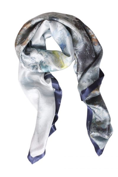 Silketørklæde med maleri fra Mind of Line
