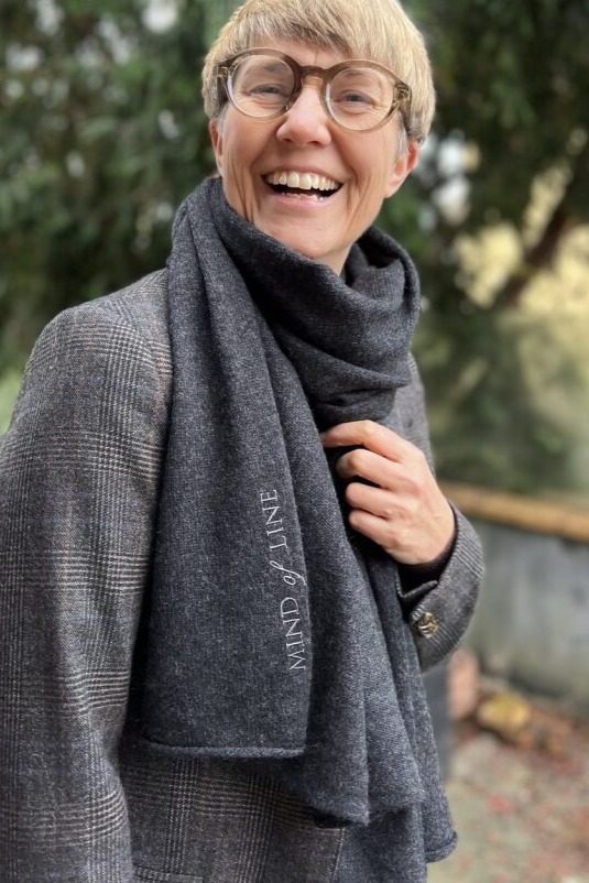 9160_antracit_cashmere Mind of Line cashmere strik i koks grå fin strik